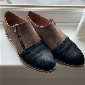 All black ankle shoes